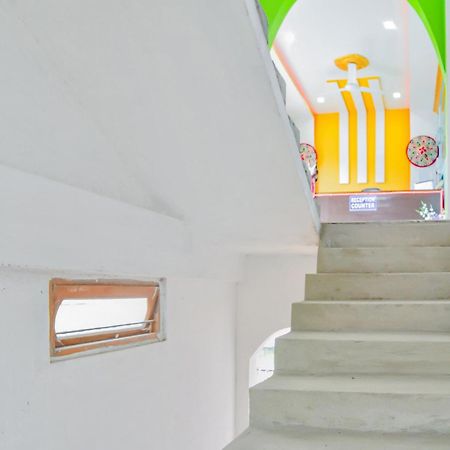 Spot On Nirvaan Guest House Kaharpara Esterno foto