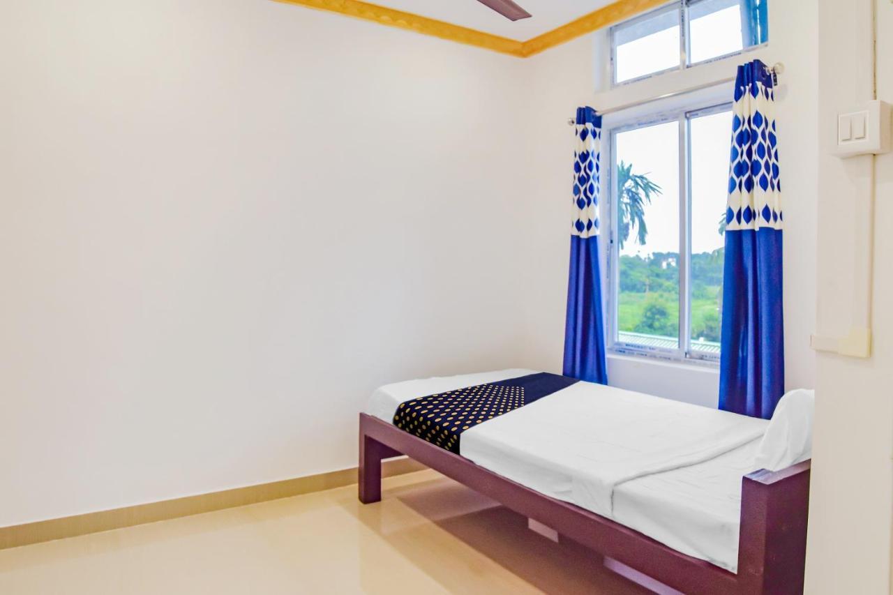 Spot On Nirvaan Guest House Kaharpara Esterno foto